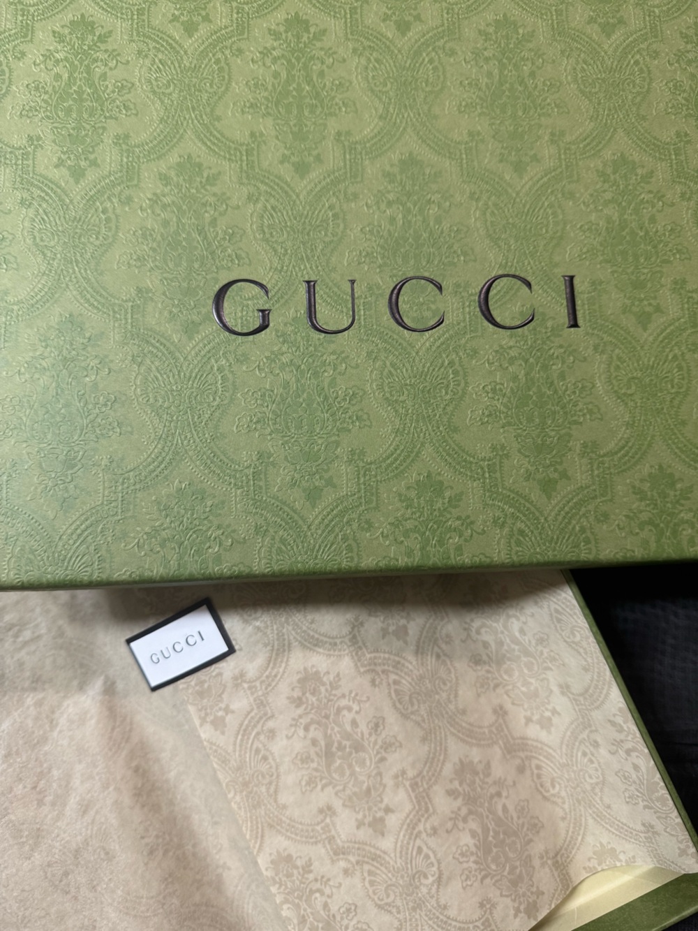 GUCCI 💯% Authentic Damask Green embossed Box with tissue and sticker. Like new.